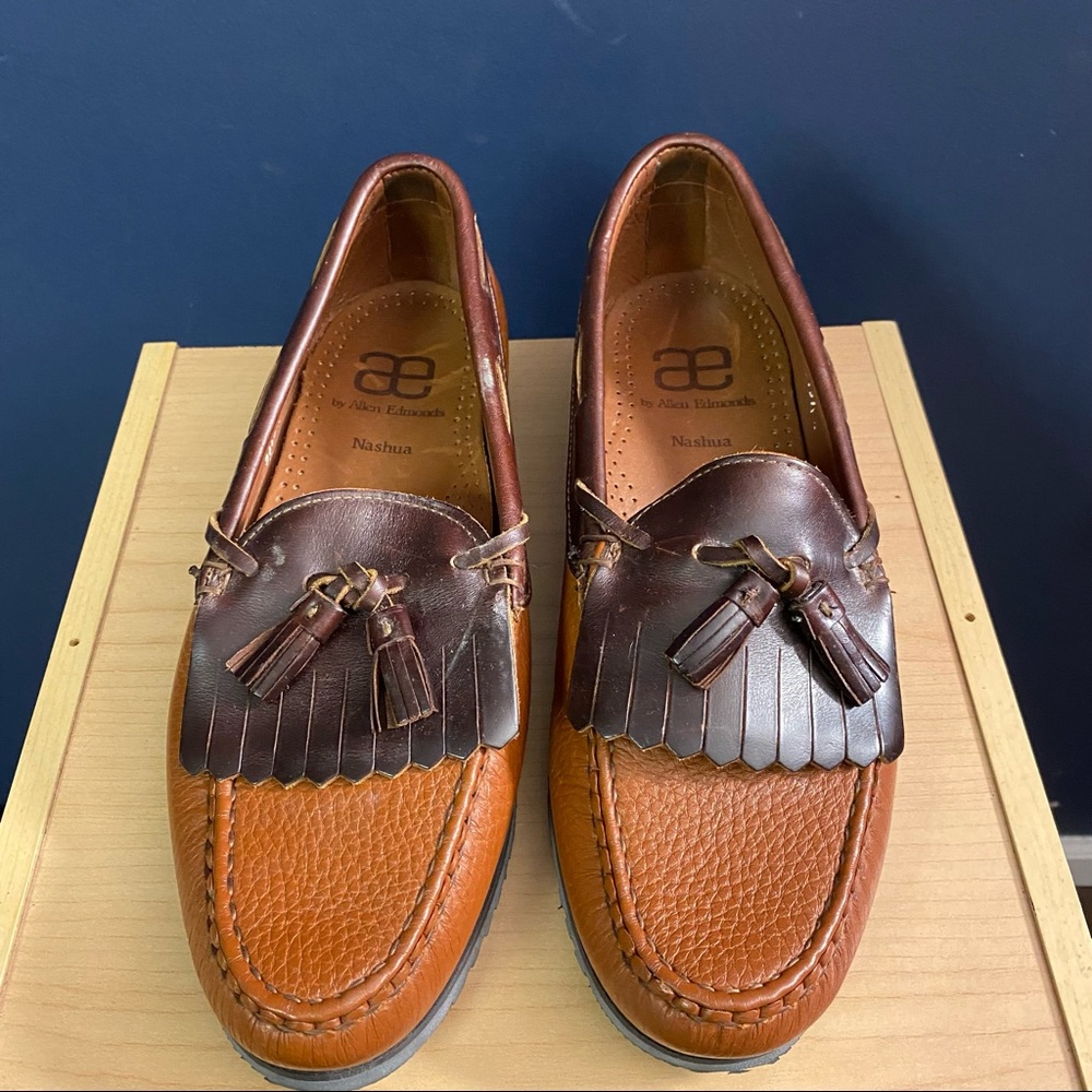 Allen Edmonds brown loafer 9